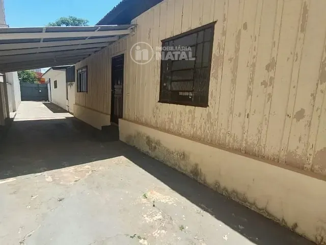 Casa 3 quartos e 1 banheiro, para alugar, no bairro Centro em Londrina