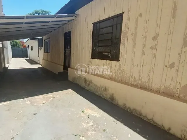 Casa 3 quartos e 1 banheiro, para alugar, no bairro Centro em Londrina