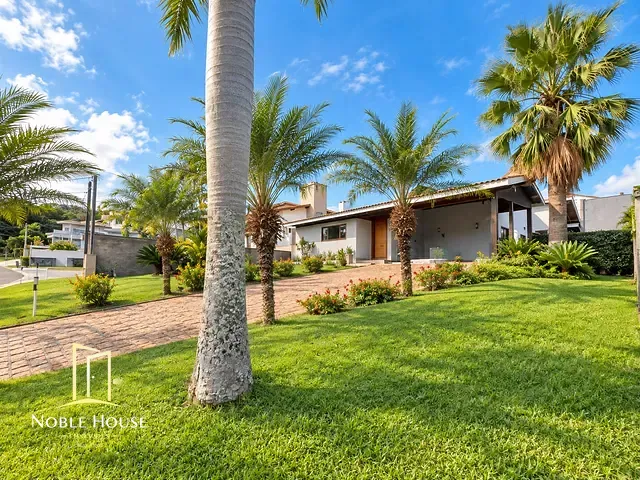 Casa com 1033m² 4 quartos e 4 banheiros, para alugar, no bairro Marambaia em Vinhedo