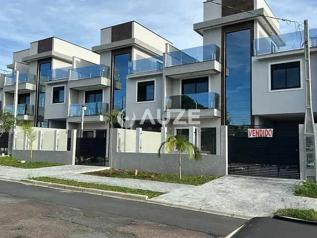 Casa com 193m² 3 quartos e 4 banheiros, à venda, no bairro Jardim das Américas em Curitiba