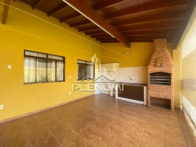 Casa com 300m² 1 quarto e 1 banheiro, à venda, no bairro Jardim Bela Vista em Rio Claro