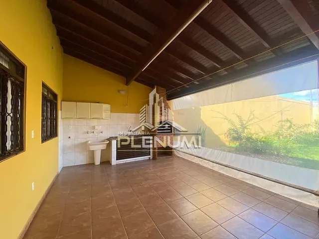 Casa com 300m² 1 quarto e 1 banheiro, à venda, no bairro Jardim Bela Vista em Rio Claro