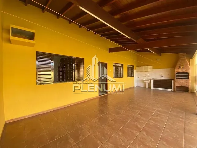 Casa com 300m² 1 quarto e 1 banheiro, à venda, no bairro Jardim Bela Vista em Rio Claro