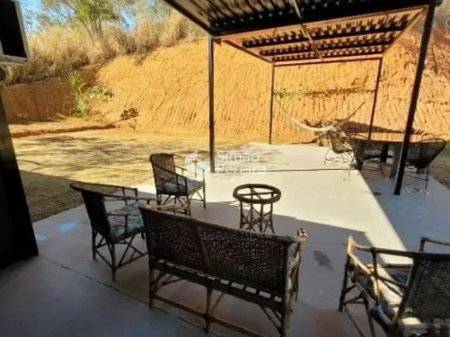 Casa com 3000m² 2 quartos e 1 banheiro, à venda, no bairro Moura Brasil em Três Rios