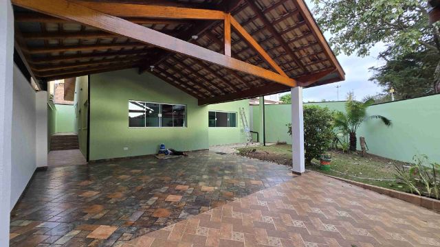 Casa 3 quartos e 2 banheiros, para alugar, no bairro Campos Elíseos em Taubaté