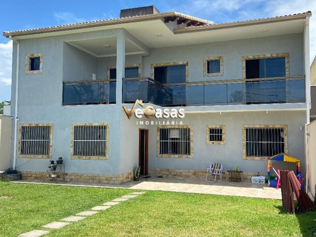 Casa com 360m² 4 quartos e 4 banheiros, à venda, no bairro Maria Turri em Rio das Ostras