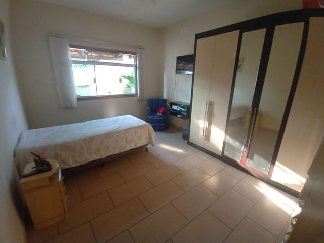 Casa com 290m² 4 quartos e 2 banheiros, à venda, no bairro Jardim Vila Rica em São João da Boa Vista