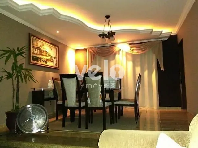 Casa com 250m² 3 quartos e 4 banheiros, à venda, no bairro Esplanada Independência em Taubaté