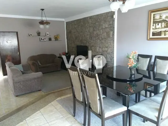Casa com 250m² 3 quartos e 4 banheiros, à venda, no bairro Esplanada Independência em Taubaté