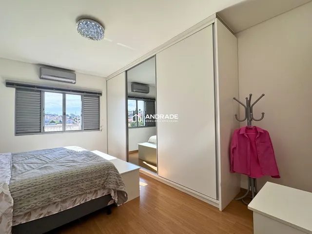 Casa com 300m² 4 quartos e 4 banheiros, à venda, no bairro Vila Nossa Senhora da Aparecida em Apucarana
