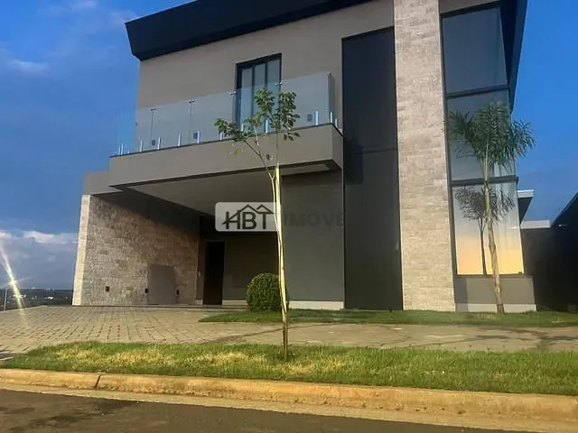 Casa com 313m² 3 quartos e 4 banheiros, à venda, no bairro Vila Santa Maria em Piratininga