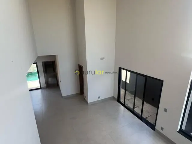 Casa com 313m² 3 quartos e 4 banheiros, à venda, no bairro Vila Santa Maria em Piratininga