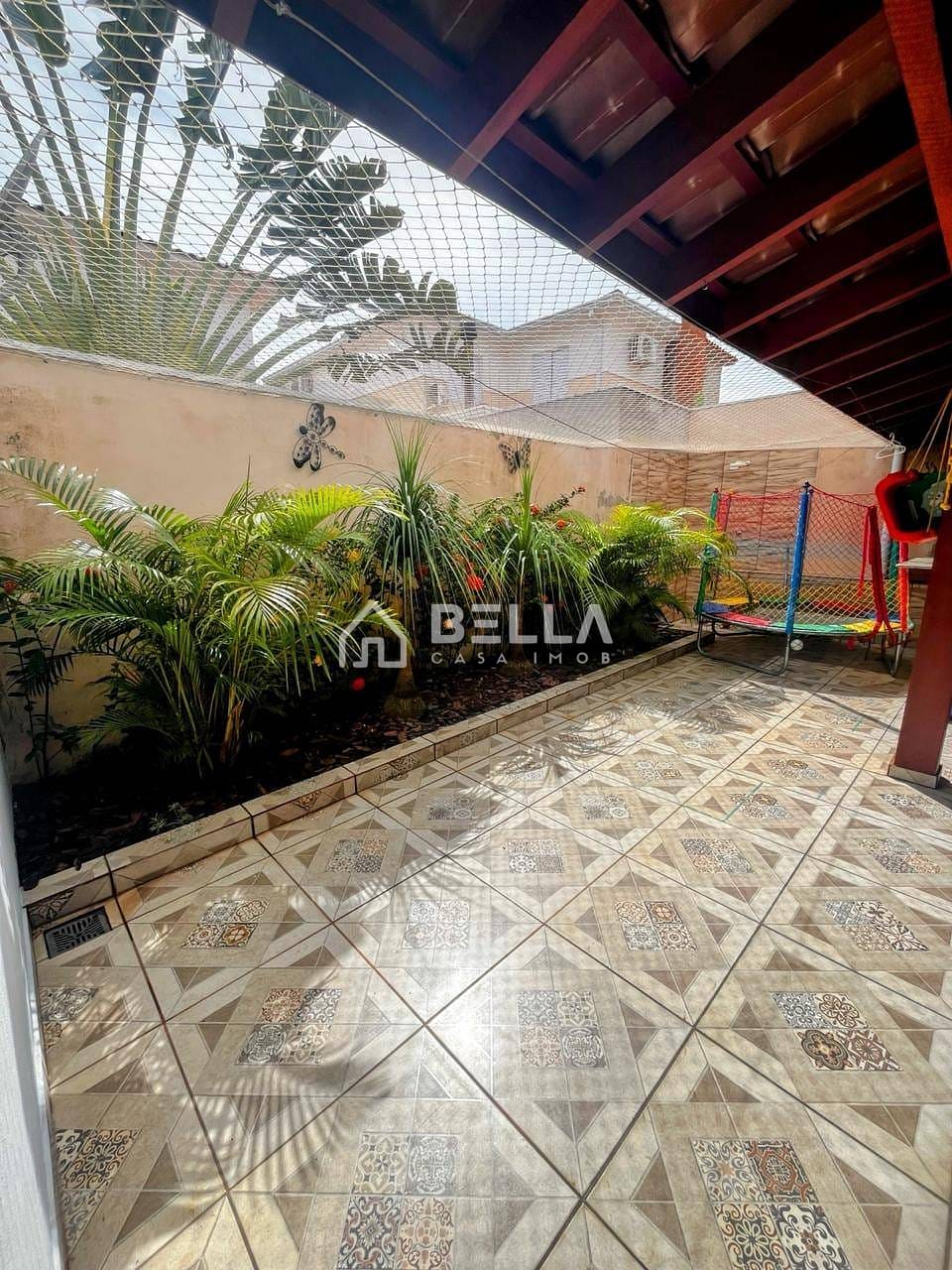 Casa à venda com 3 quartos, 139m² - Foto 2