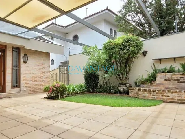 Casa com 800m² 4 quartos e 4 banheiros, para alugar, no bairro Lapa em São Paulo