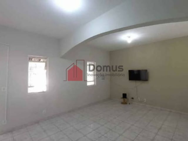 Casa com 138m², à venda, no bairro Parque São Domingos em Pindamonhangaba