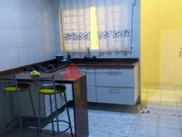 Casa com 138m², à venda, no bairro Parque São Domingos em Pindamonhangaba