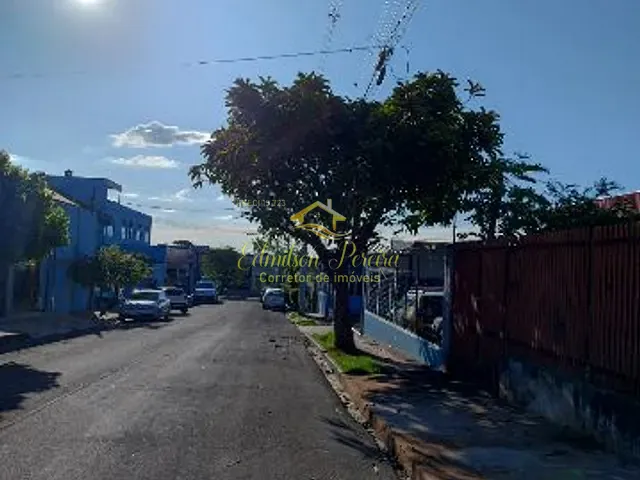 Casa com 127m² 2 quartos e 2 banheiros, à venda, no bairro Jardim dos Estados em Londrina