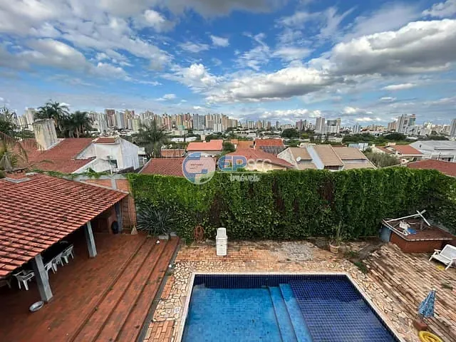 Casa 3 quartos e 3 banheiros, à venda, no bairro Quebec em Londrina