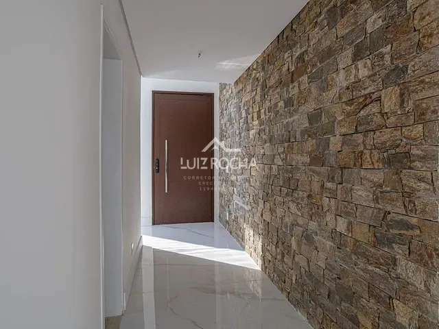 Casa com 423m² 4 quartos e 5 banheiros, à venda, no bairro São Paulo II em Cotia