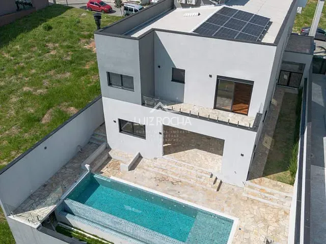 Casa com 423m² 4 quartos e 5 banheiros, à venda, no bairro São Paulo II em Cotia