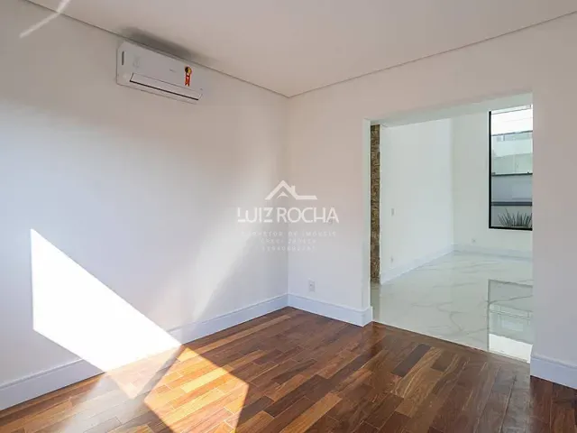 Casa com 423m² 4 quartos e 5 banheiros, à venda, no bairro São Paulo II em Cotia
