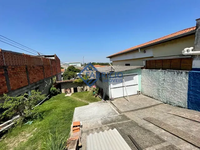 Casa com 300m² 2 quartos e 1 banheiro, à venda, no bairro Centro em Vinhedo