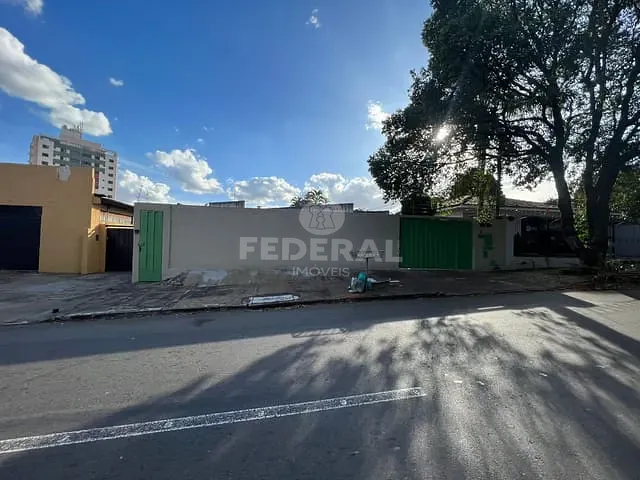 Casa com 280m² 3 quartos e 5 banheiros, para alugar, no bairro Jardim Goiás em Goiânia