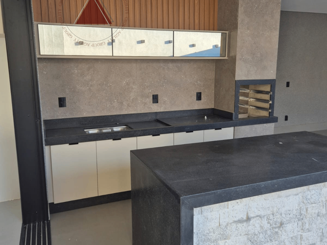 Casa com 200m² 3 quartos e 3 banheiros, à venda, no bairro Jardim Natal I em Franca