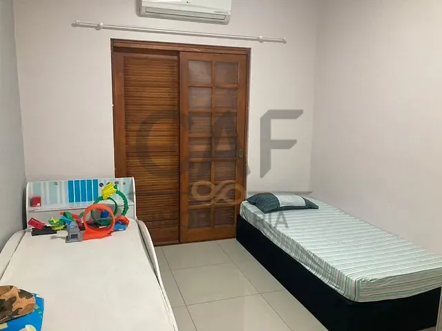 Casa com 500m² 3 quartos e 3 banheiros, à venda, no bairro Parque Ana Helena em Jaguariúna