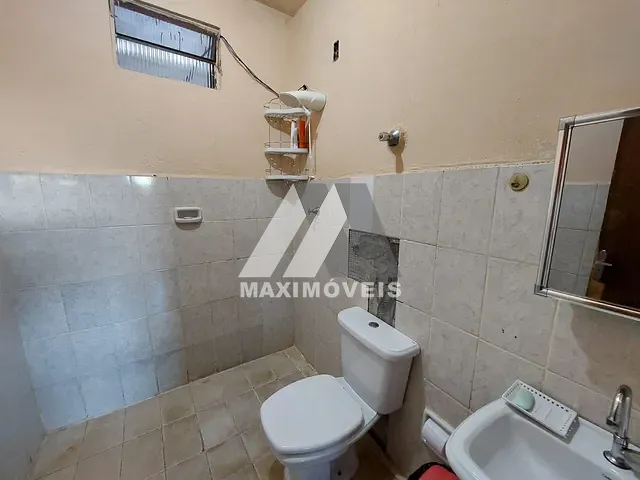Casa com 287m² 2 quartos e 1 banheiro, à venda, no bairro Alto Santuário em Araçuaí