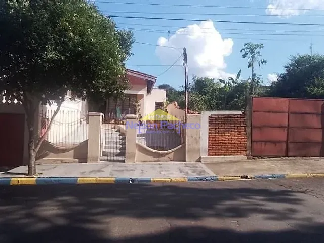 Casa com 711m² 4 quartos e 2 banheiros, à venda, no bairro Vila Nova em Mombuca
