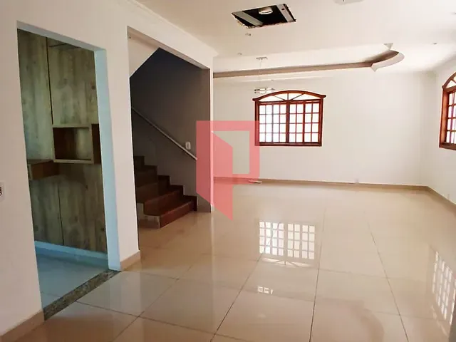 Casa com 370m² 6 quartos e 6 banheiros, à venda, no bairro Caiçaras em Belo Horizonte