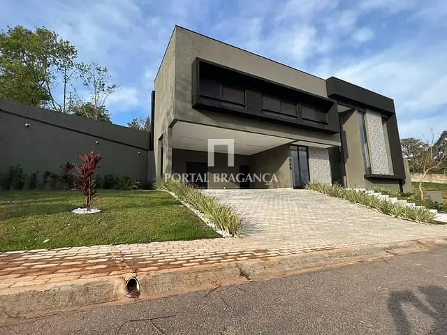 Casa com 394m² 4 quartos e 6 banheiros, à venda ou para alugar, no bairro Condomínio Residencial Euroville II em Bragança Paulista
