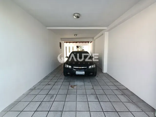 Casa com 678m² 5 quartos e 5 banheiros, à venda, no bairro Jardim das Américas em Curitiba