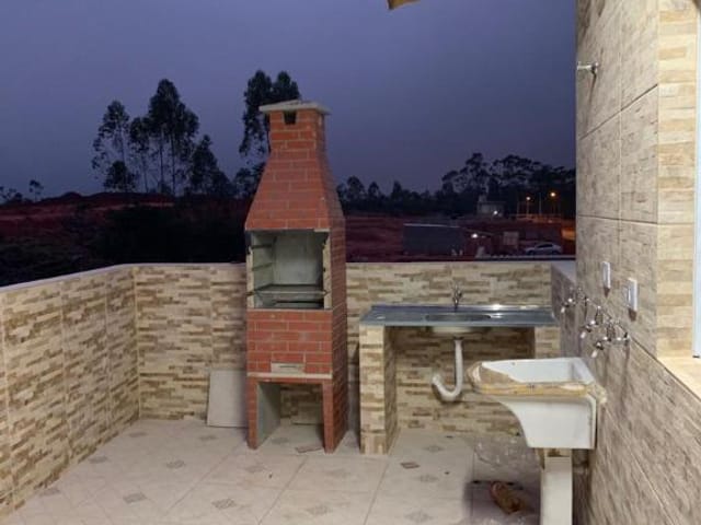 Casa com 250m² 4 quartos e 4 banheiros, à venda, no bairro Esmeralda Park (Caucaia do Alto) em Cotia