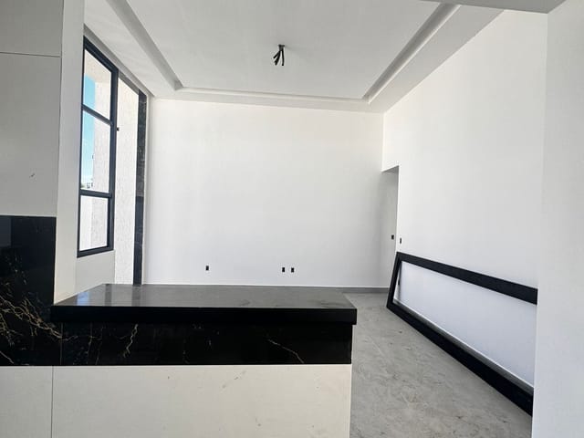 Casa 3 quartos e 3 banheiros, à venda, no bairro Extensão do Bosque em Rio das Ostras
