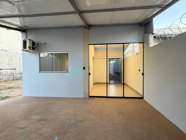 Casa 2 quartos e 1 banheiro, à venda, no bairro Loteamento Residencial Maria Amélia em Catalão