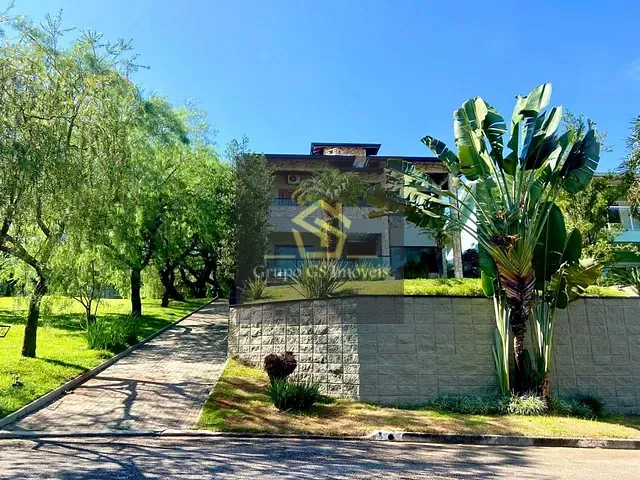 Casa com 600m² 4 quartos e 6 banheiros, à venda, no bairro Bosque em Vinhedo