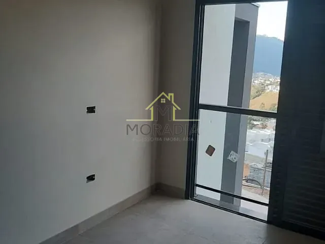 Casa com 90m² 2 quartos e 1 banheiro, à venda, no bairro Residencial Belvedere em Poços de Caldas