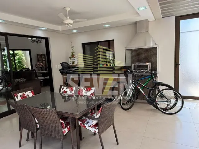 Casa com 360m², à venda, no bairro Residencial Tivoli II em Bauru
