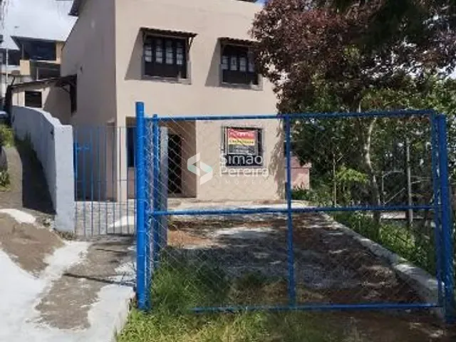 Casa 2 quartos e 1 banheiro, à venda, no bairro São Pedro em Juiz de Fora