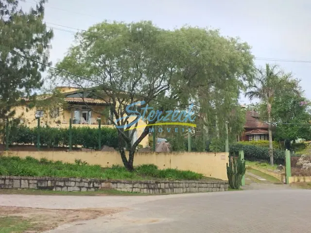 Casa com 1315m² 3 quartos e 4 banheiros, à venda, no bairro Chácaras Alpina em Valinhos