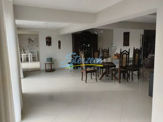 Casa com 1315m² 3 quartos e 4 banheiros, à venda, no bairro Chácaras Alpina em Valinhos