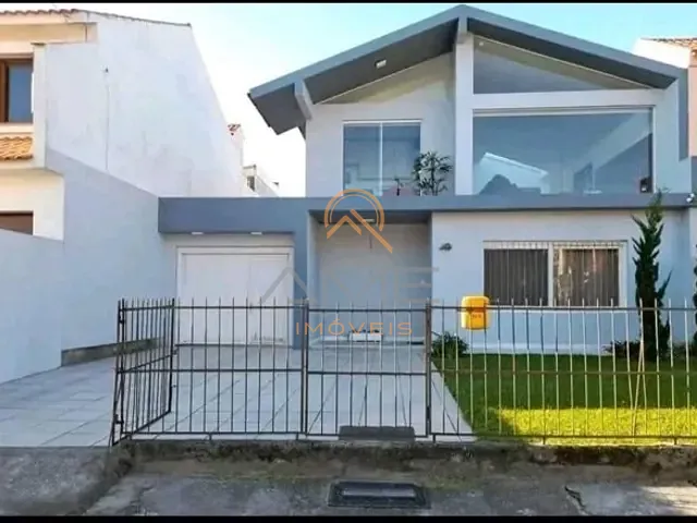 Casa com 350m² 5 quartos e 4 banheiros, à venda, no bairro Três Vendas em Pelotas