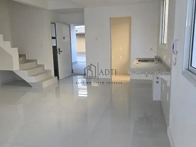Casa 3 quartos e 3 banheiros, à venda ou para alugar, no bairro Cézar de Souza em Mogi das Cruzes