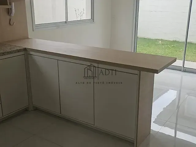 Casa 3 quartos e 3 banheiros, à venda ou para alugar, no bairro Cézar de Souza em Mogi das Cruzes