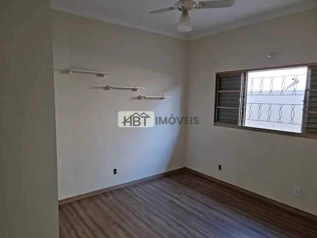 Casa com 280m² 3 quartos e 3 banheiros, à venda, no bairro Vila Seabra em Bauru