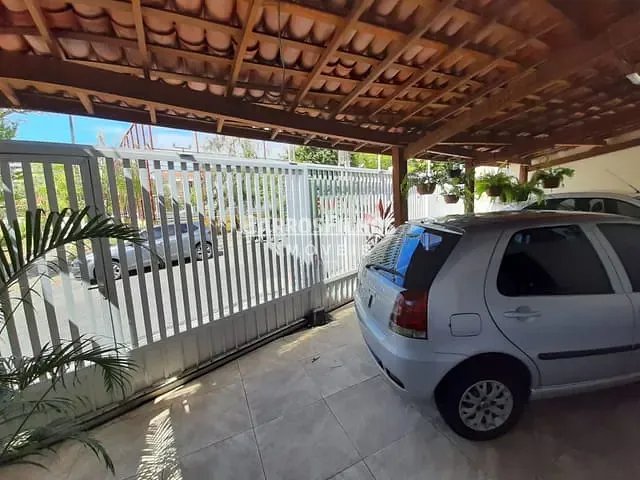 Casa 4 quartos e 2 banheiros, à venda, no bairro Luzia em Aracaju