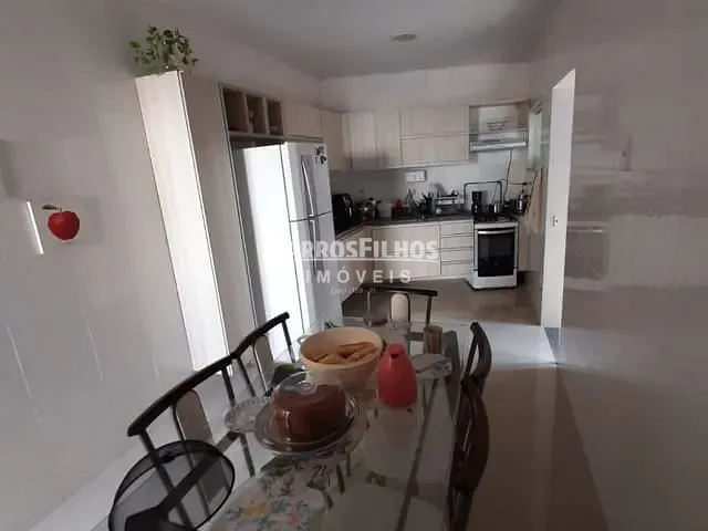 Casa 4 quartos e 2 banheiros, à venda, no bairro Luzia em Aracaju