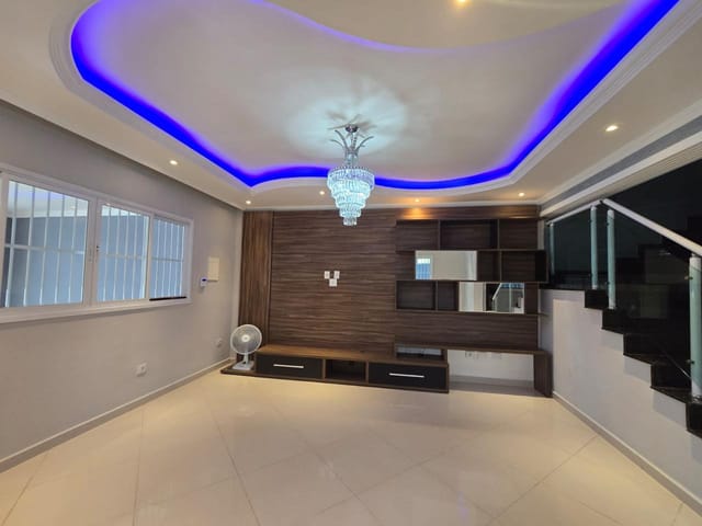 Casa com 191m² 3 quartos e 2 banheiros, à venda, no bairro Residencial Algarve em Mogi das Cruzes